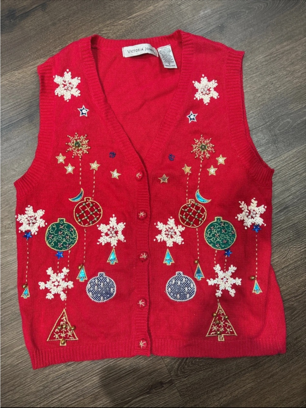 VTG Victoria Jones Woman Red Embellished Holiday Sweater Vest
